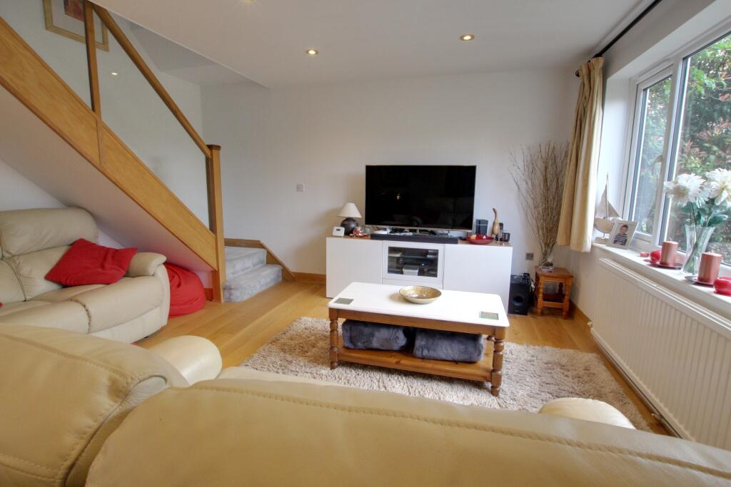 DINING ROOM  / LOUNGE TWO