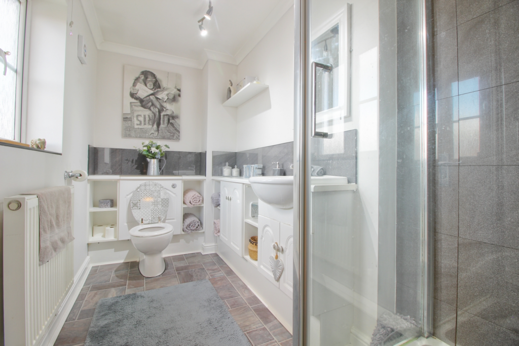 Ensuite Shower Room