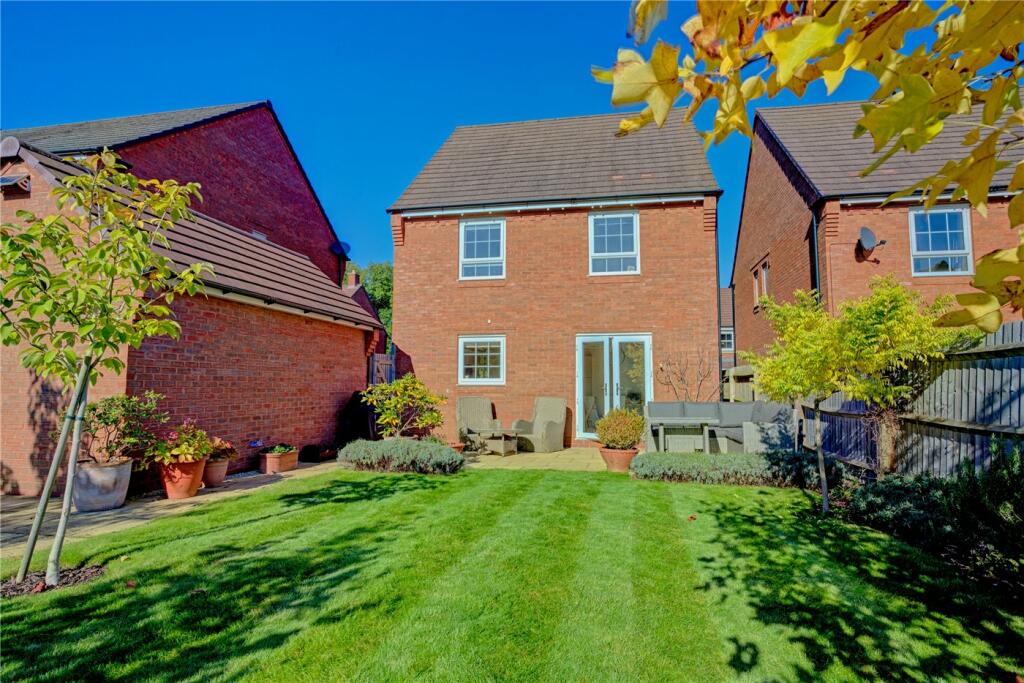 Garden To House