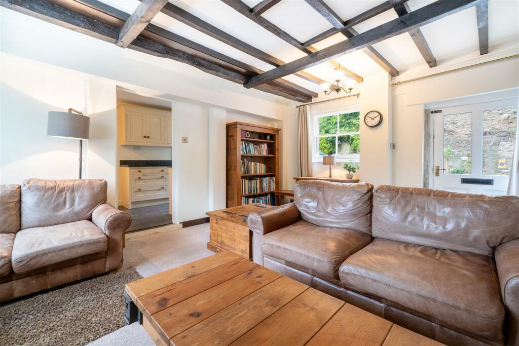 living Room-3.jpg