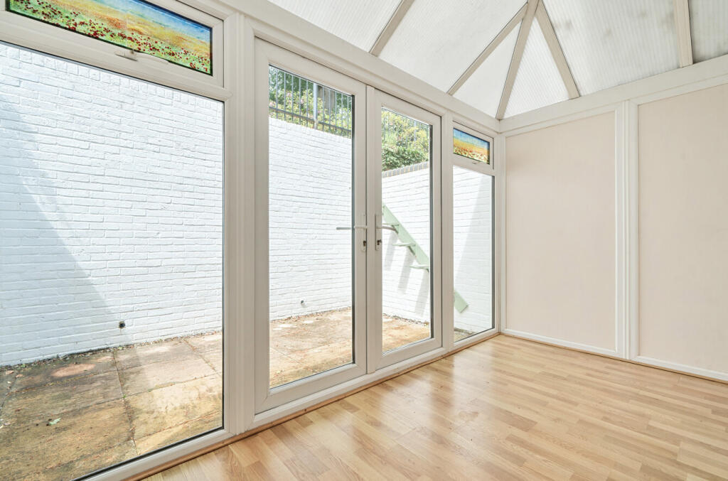 1300686-27-683855...