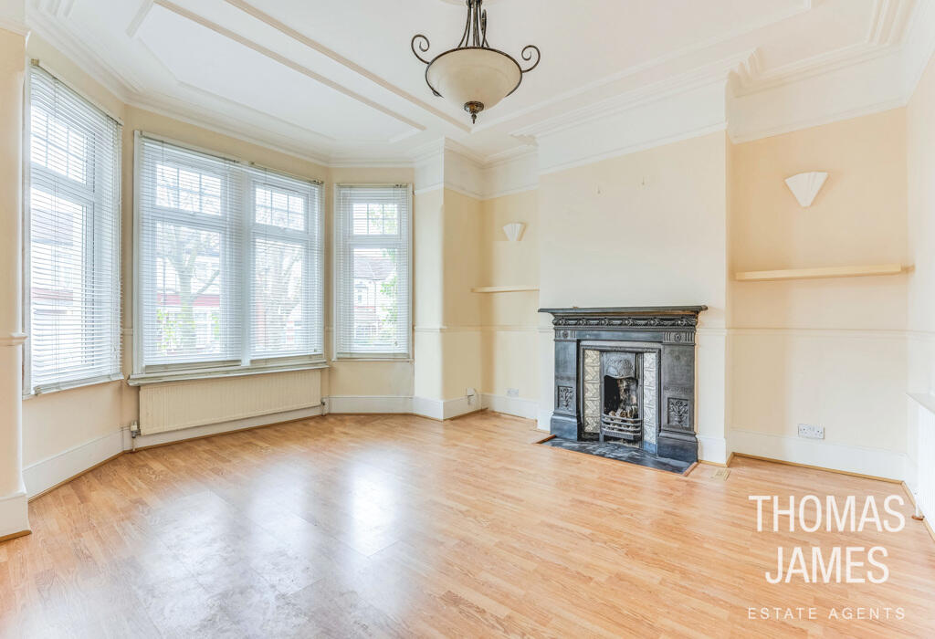 Conway Road, large reception &amp; feature fireplace