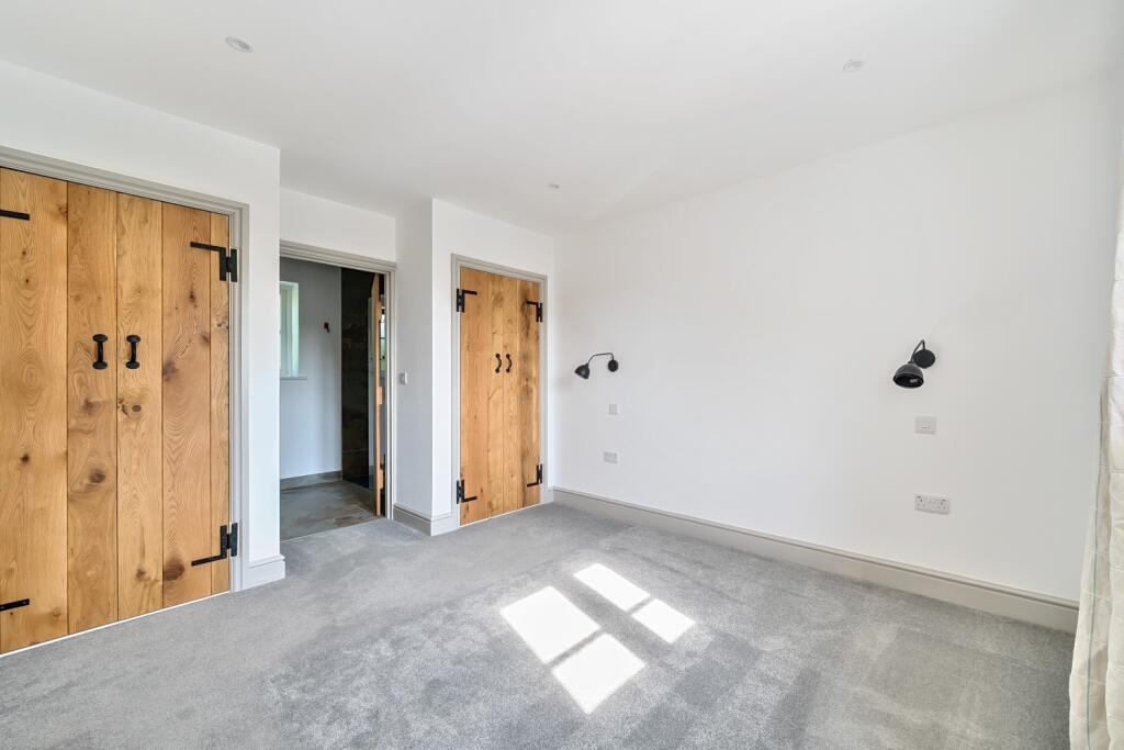 1310517-18-6852cd3e5d310