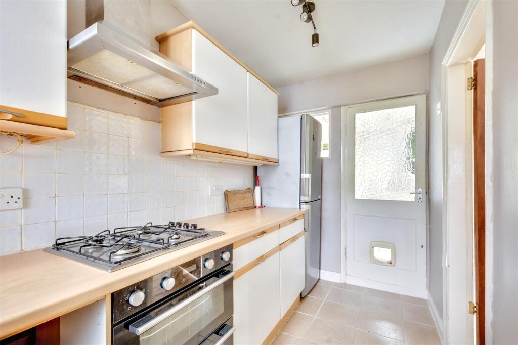 Kitchen_2.jpeg