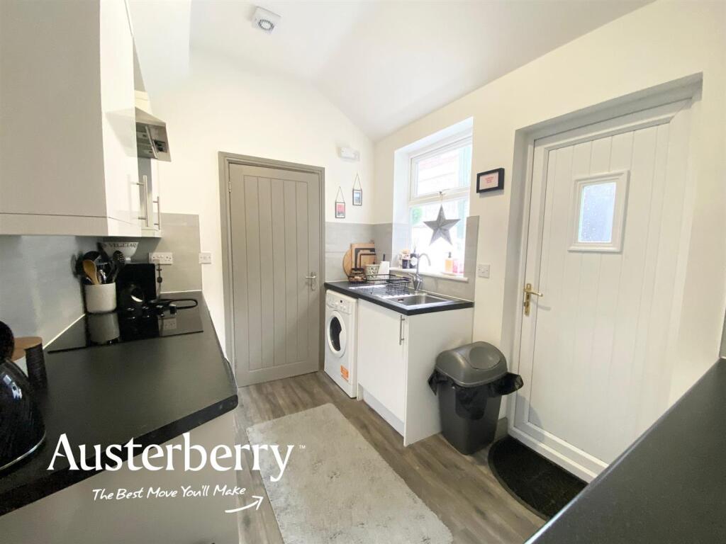 31 Smith Street9.jpg