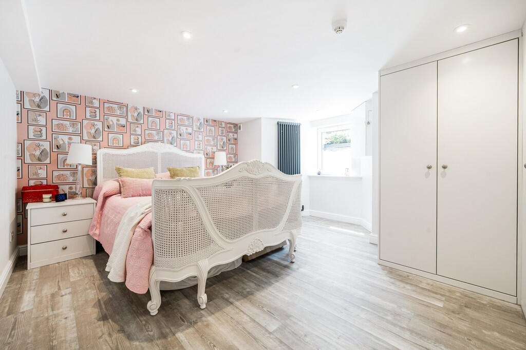 Bedroom 1 - Lower...