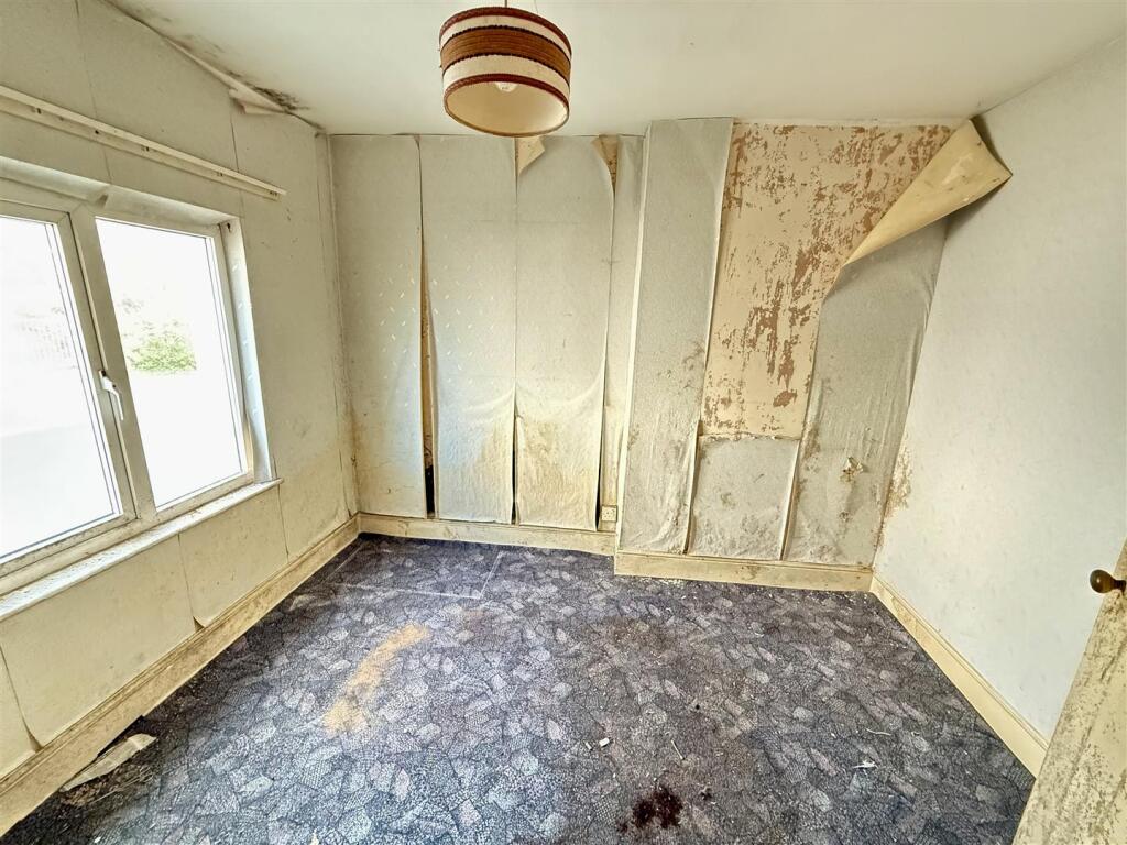 Front Bedroom 1