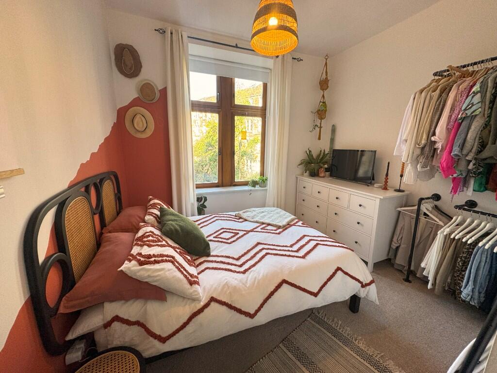 Bedroom 1 (1)