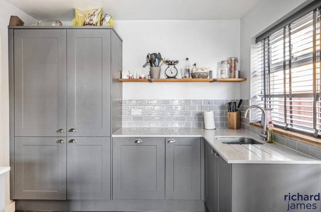 c8d2812b-a7ca-46e...