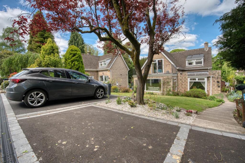 Parking at the front.jpg