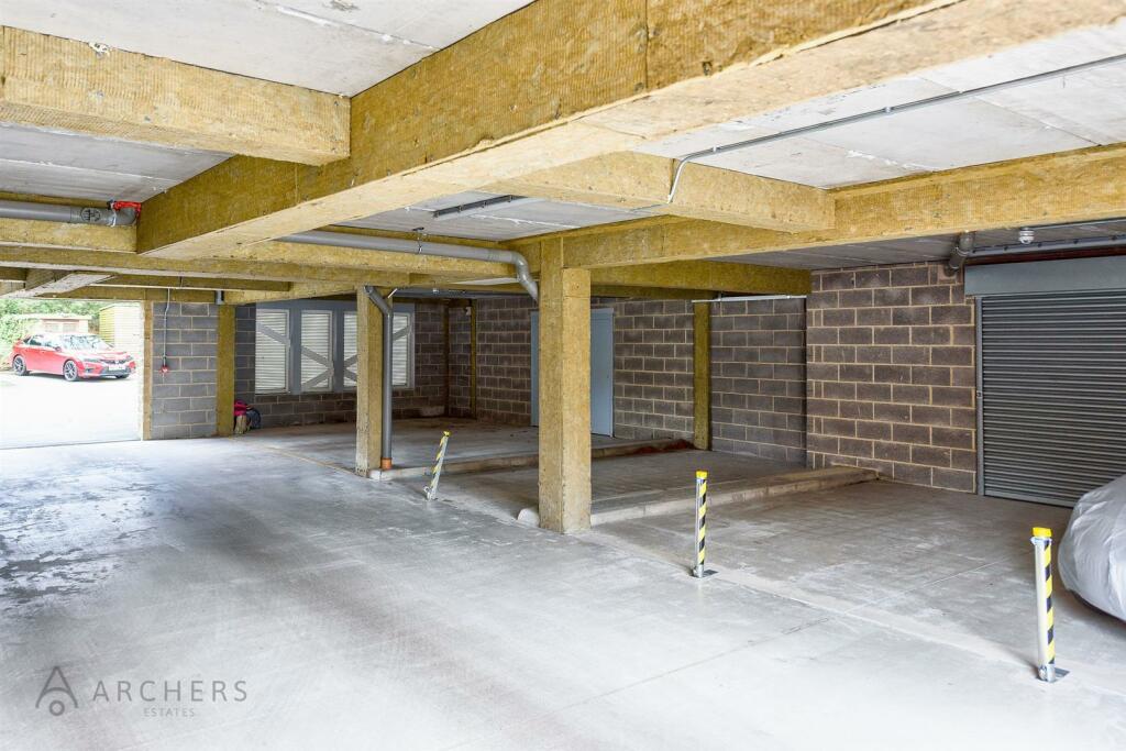 Apt.15BeauchiefGrove(Exterior)(12of16).jpg