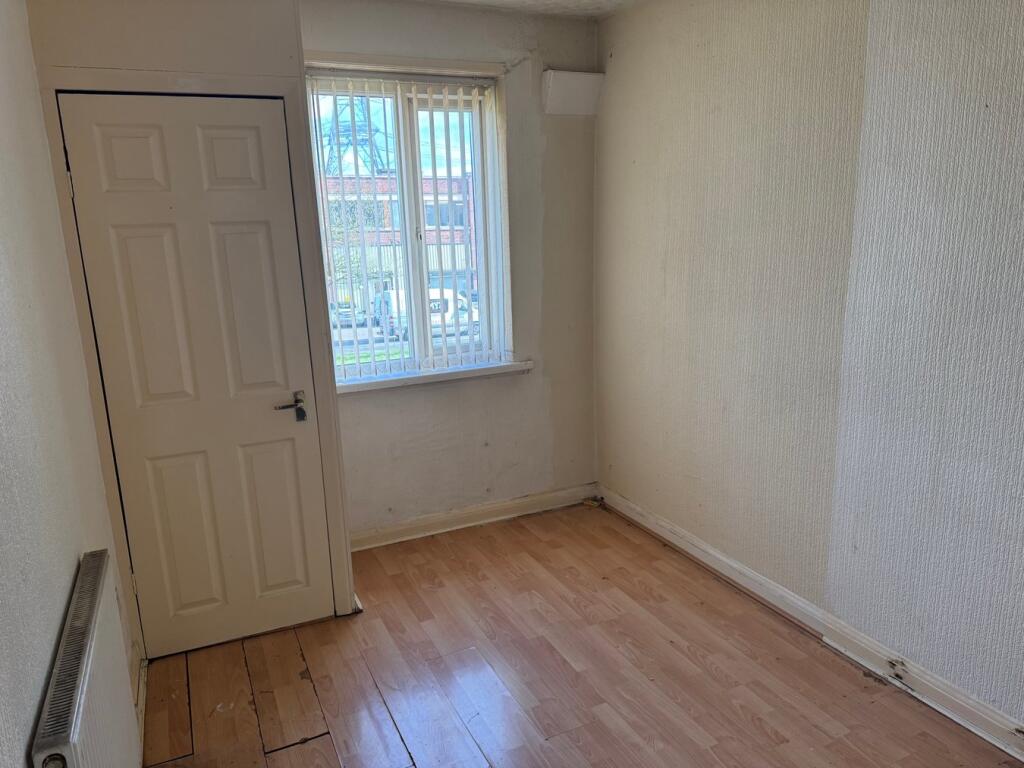 Bedroom (front)