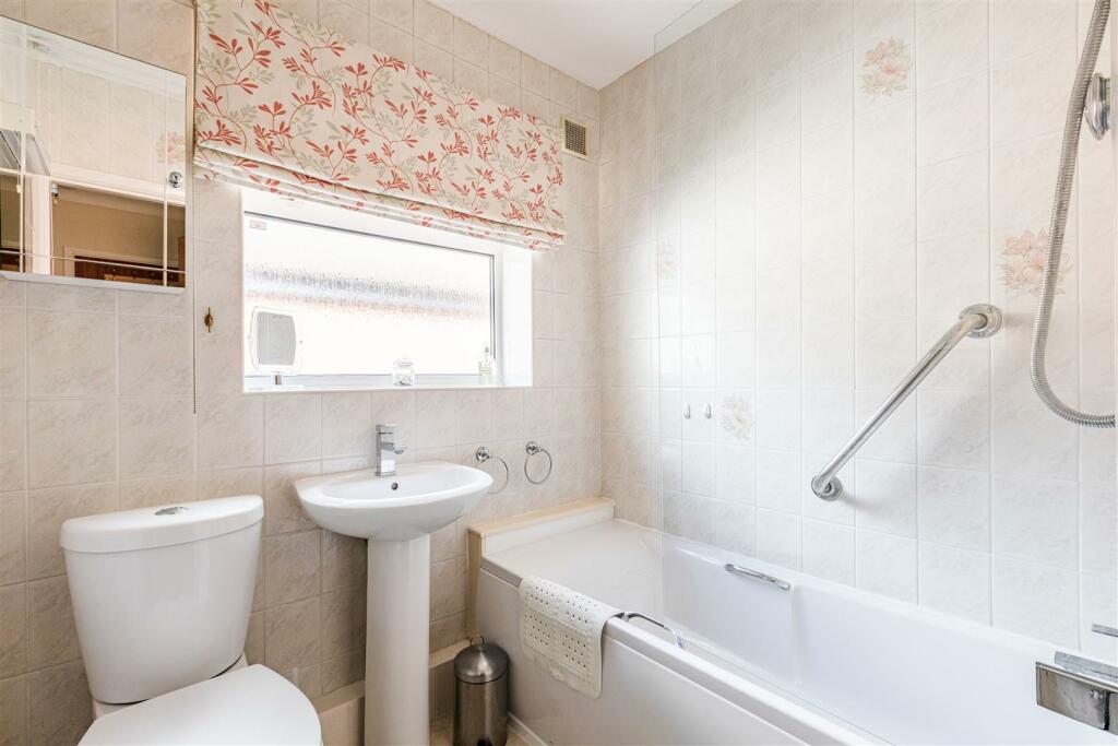 Weyside, Wey Manor Road, KT15 3JJ - 8.jpg