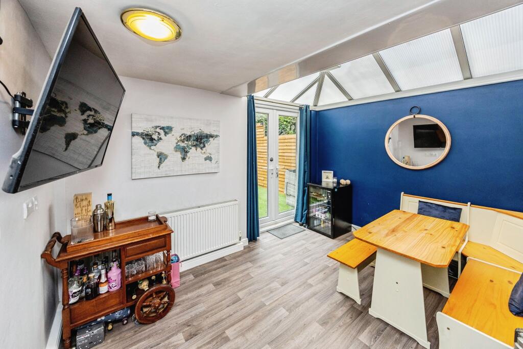 110nhrhudds-270525-7