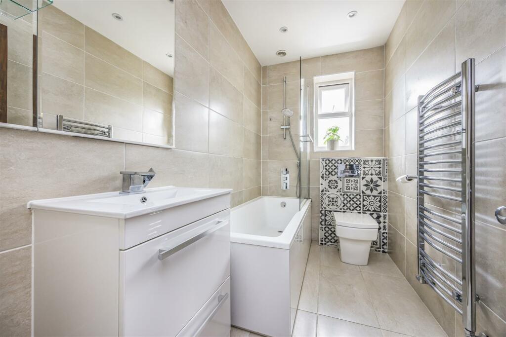 11 Hilltop Crescent, Drayton-PorticoMarketing-Sara