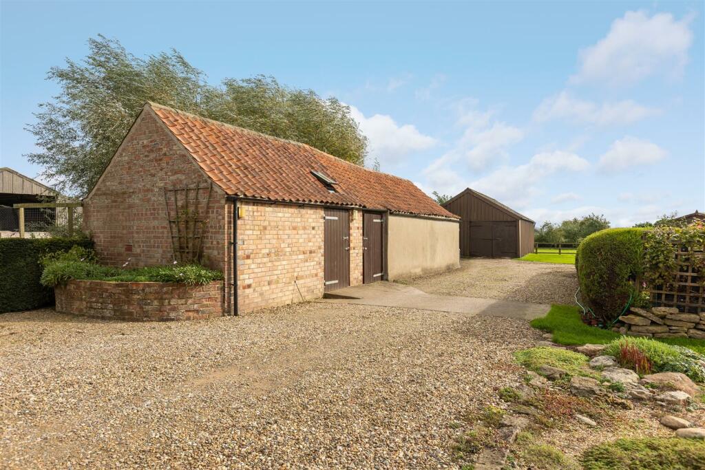 Cherry Tree Cottage External-3.jpg