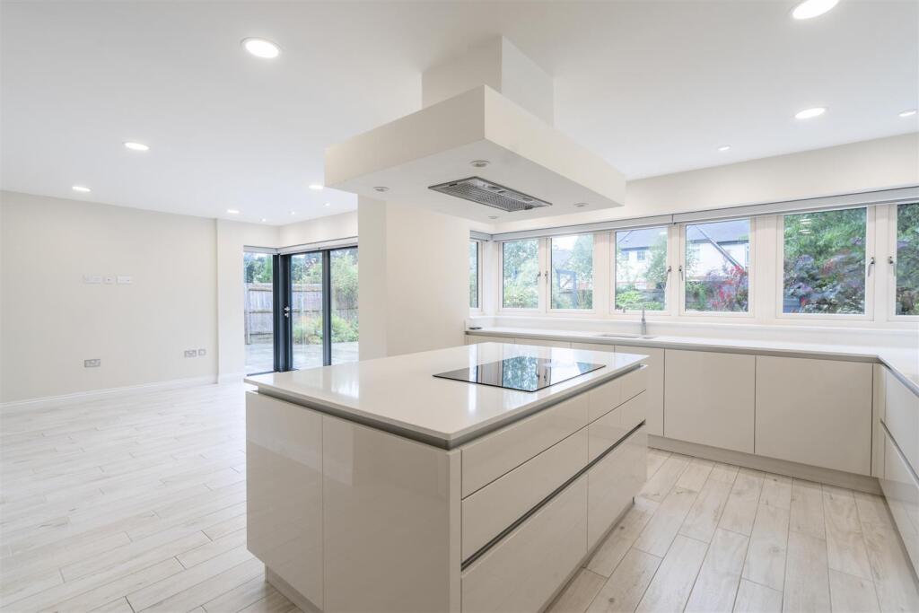 68 Alberbrook Road Solihull_8.jpg