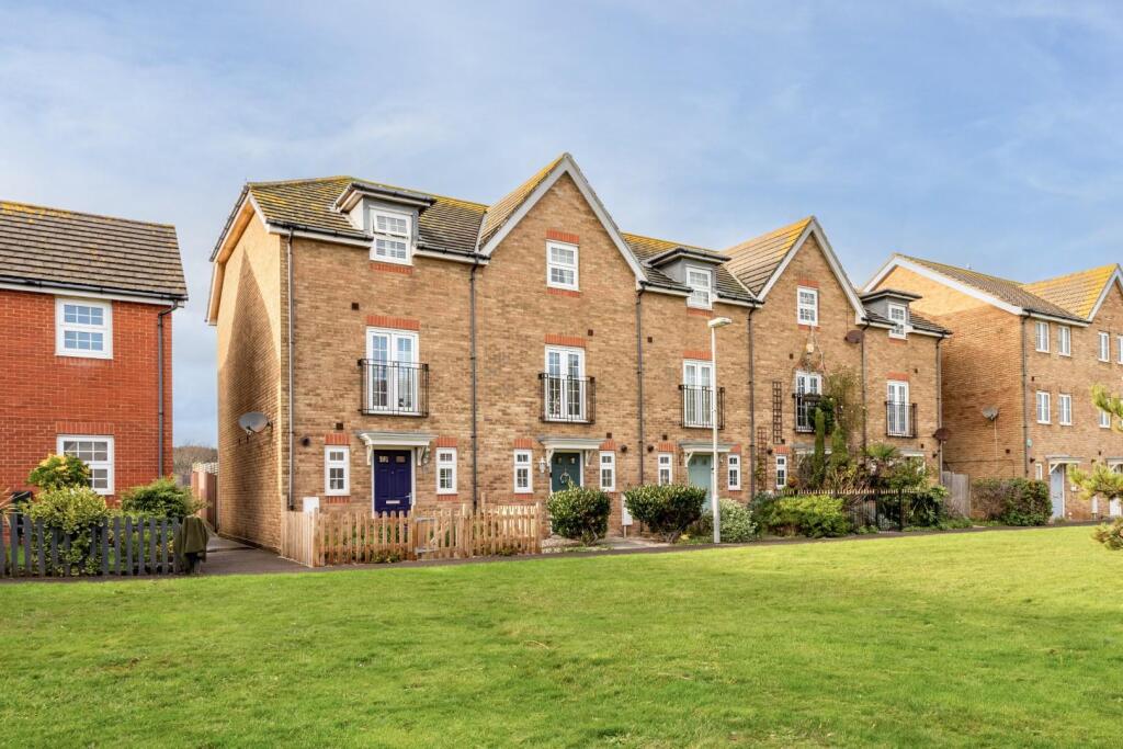 Westview Close-16.jpg