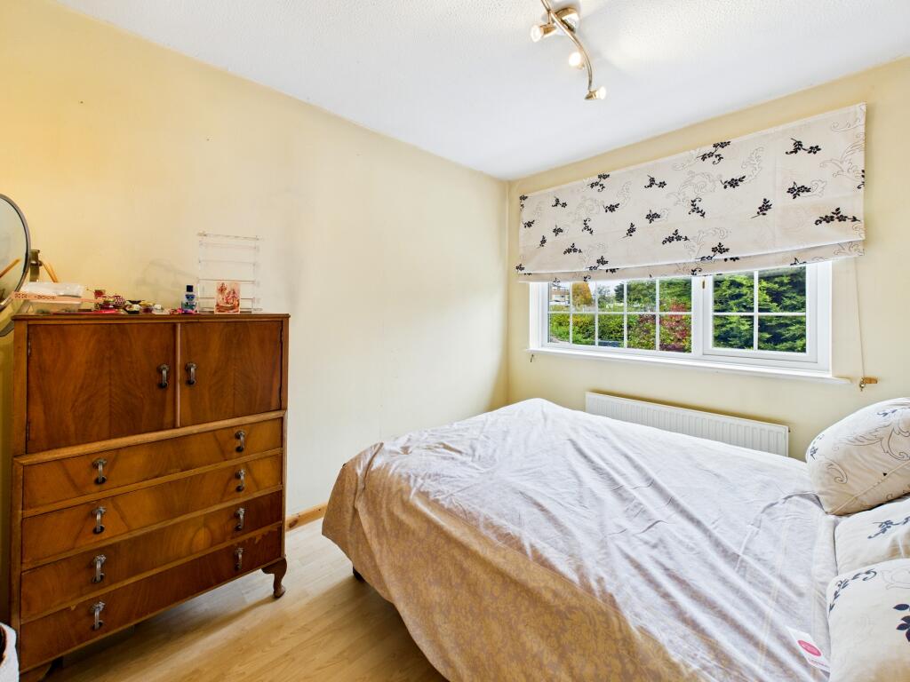 CAM05192G0-PR0167-STILL024