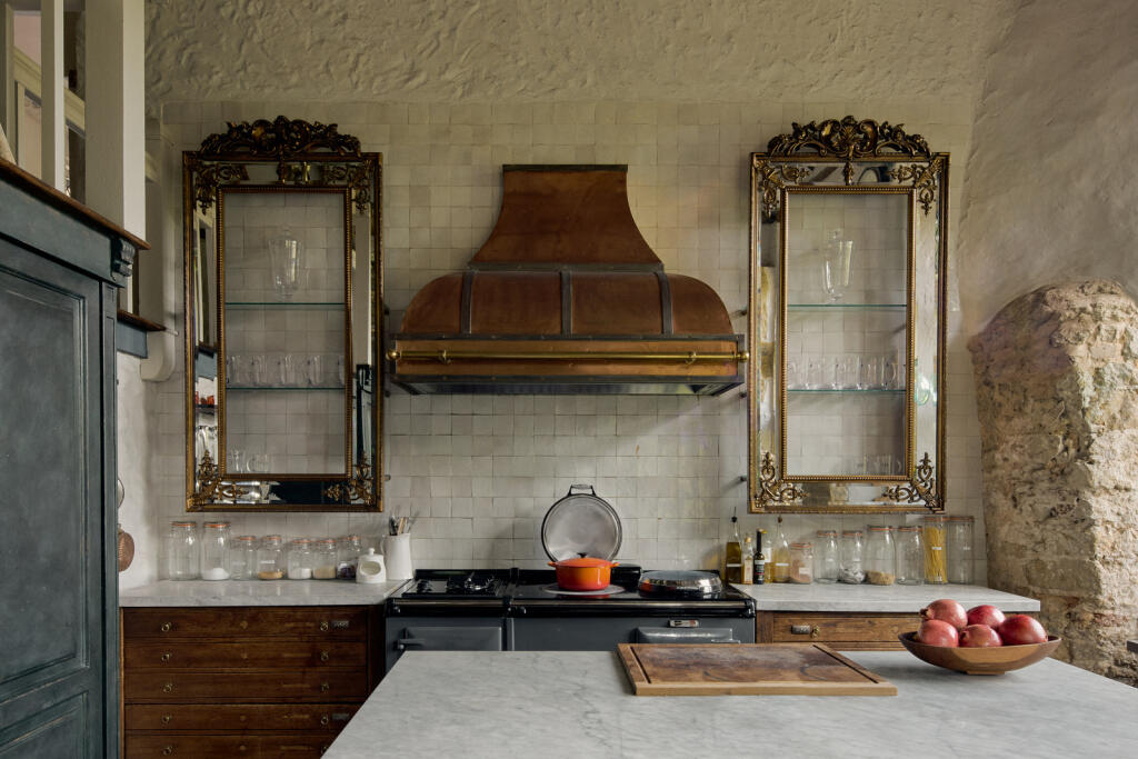 220513 - New Place Manor, Pulborough, RH20 24.jpg