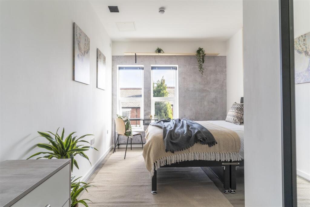 Bedroom4-1.jpg