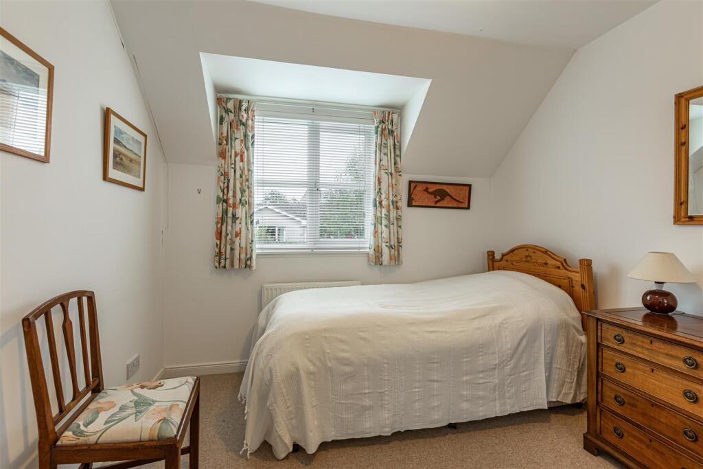 2 Waverley Gardens Darnick 30.JPG