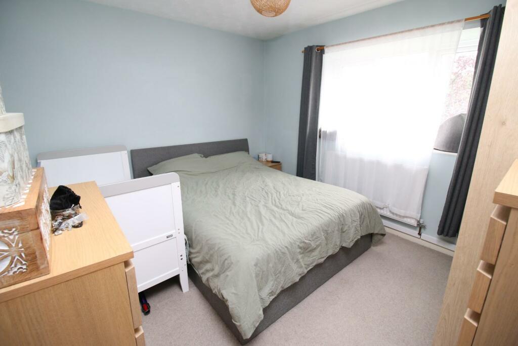 5 - bed 1.JPG