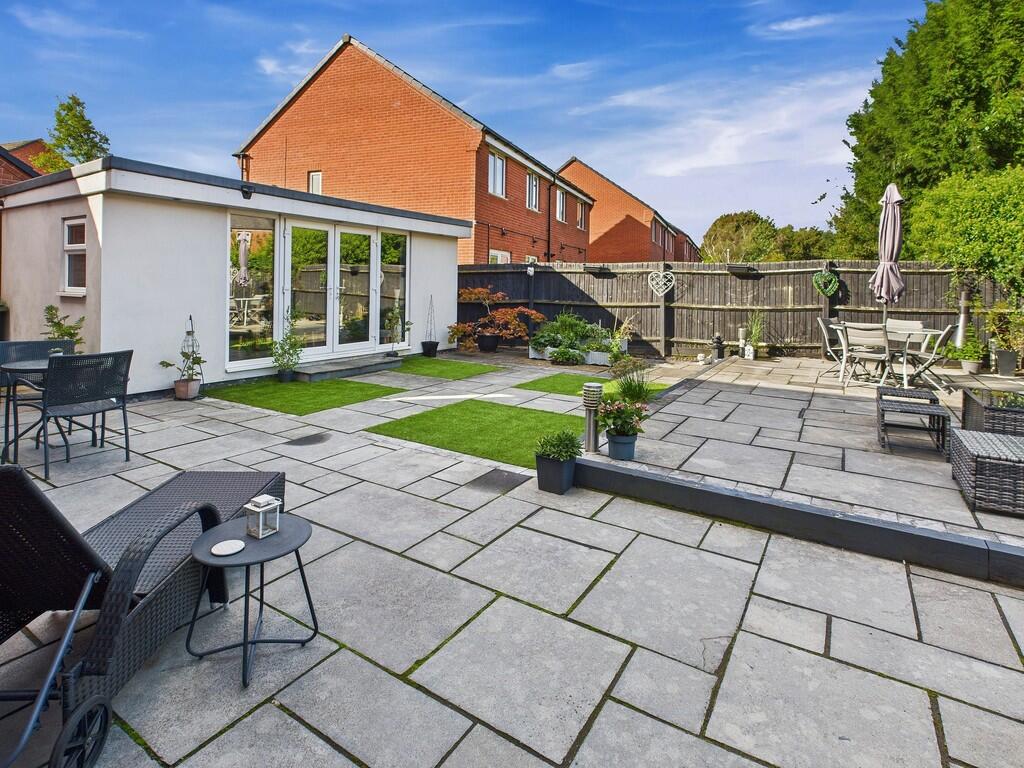 CAM04273G0-PR0192...