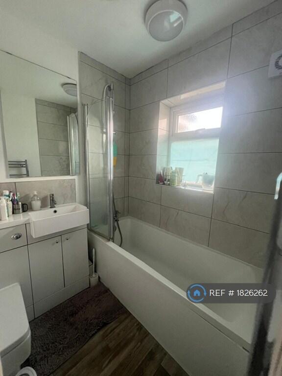 Upstairs Family Bath (New Oct 2024)