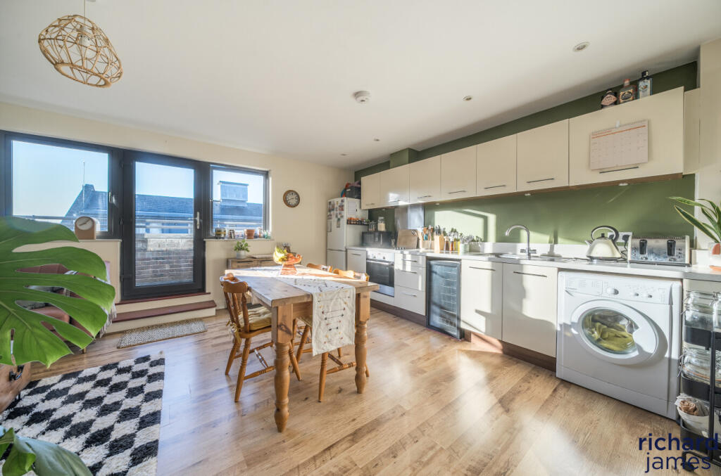 f8c0cb96eef247ebbcbc8480efe71302