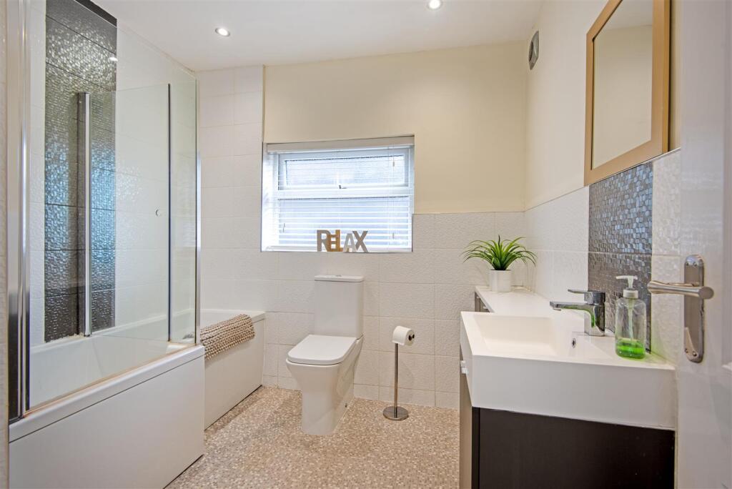 207 Park Lane.22.jpg