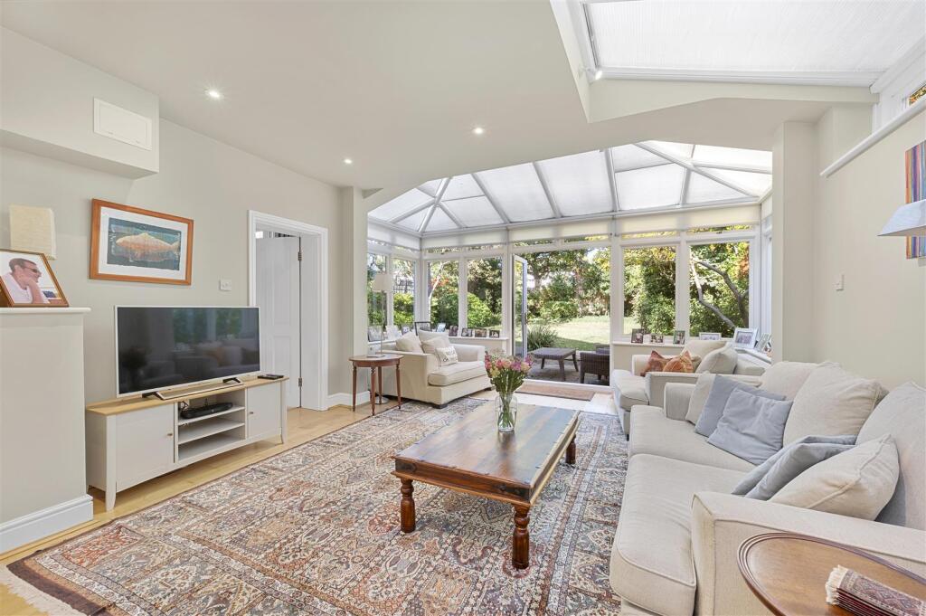 Montana Road, London