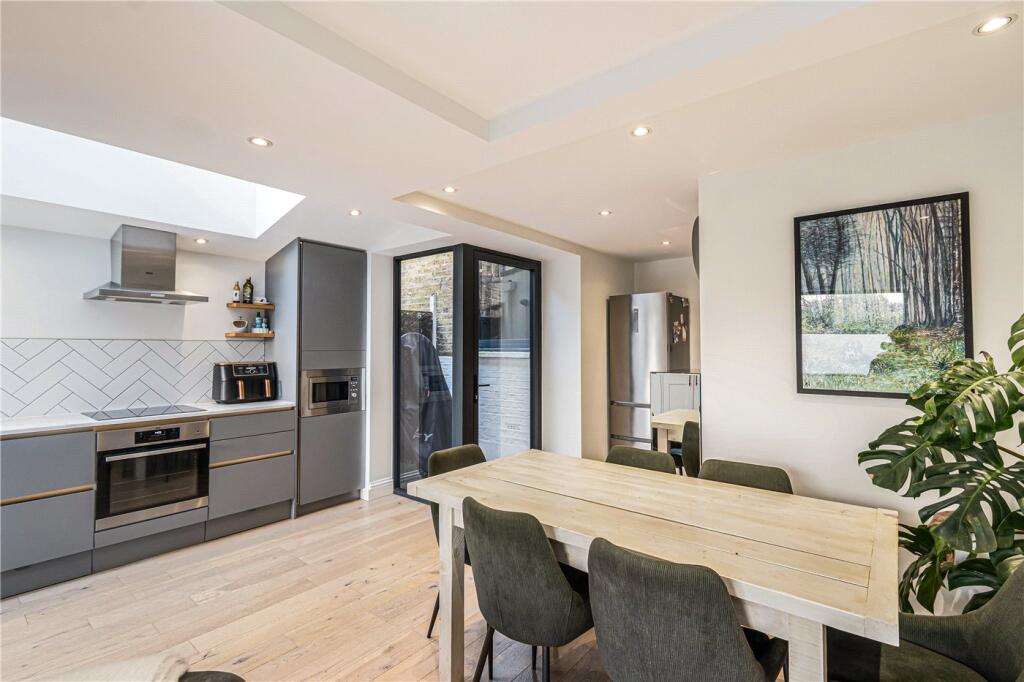 Dining Area P2