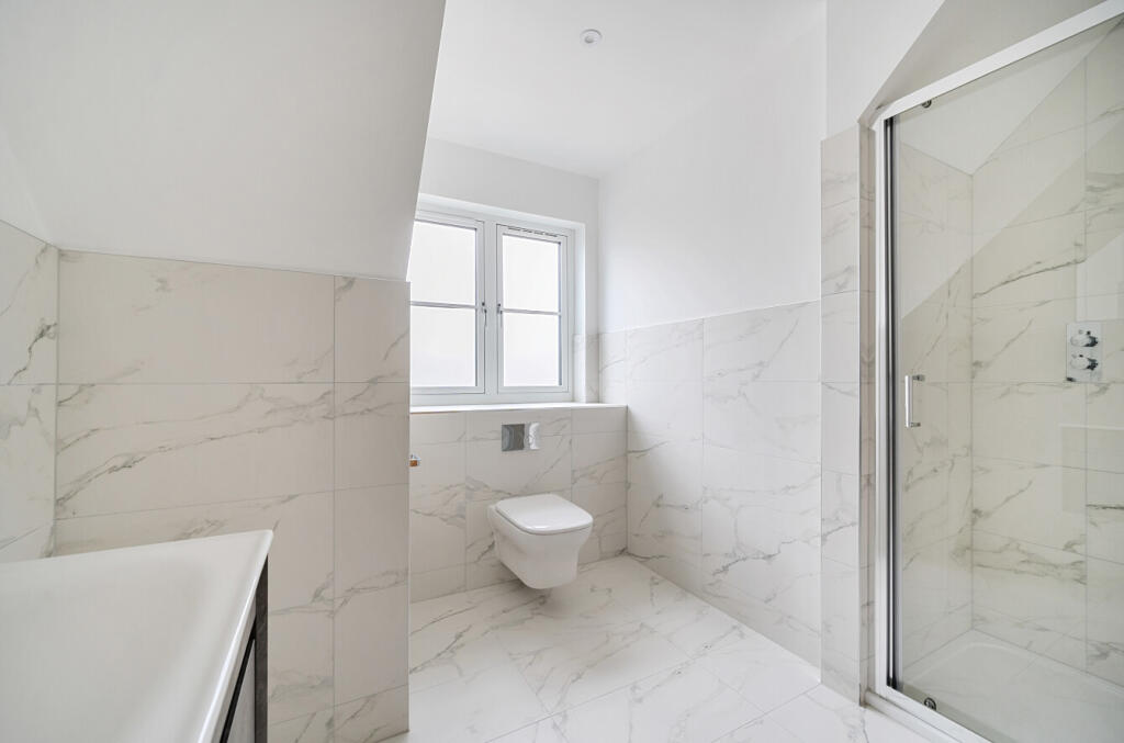 13-681a40282b34a-...