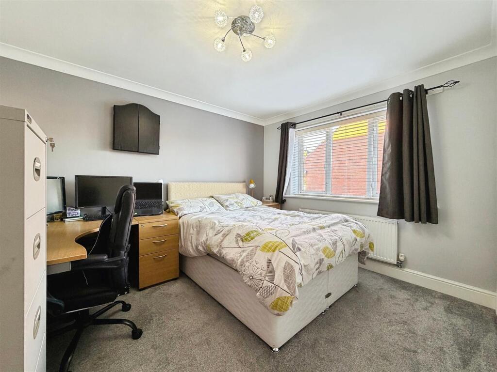 149b2ab6--48E2-83EA-A4E8182F86A6-66107-00001A9ACD6