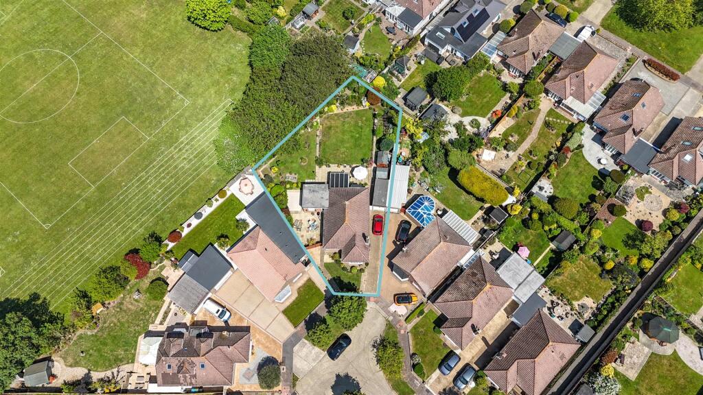 Glynde Close, 6-001OL.jpg