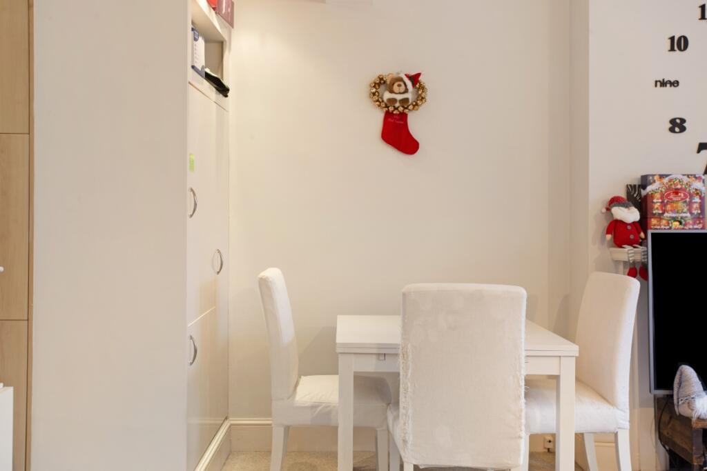 83319_7 Tournay R...