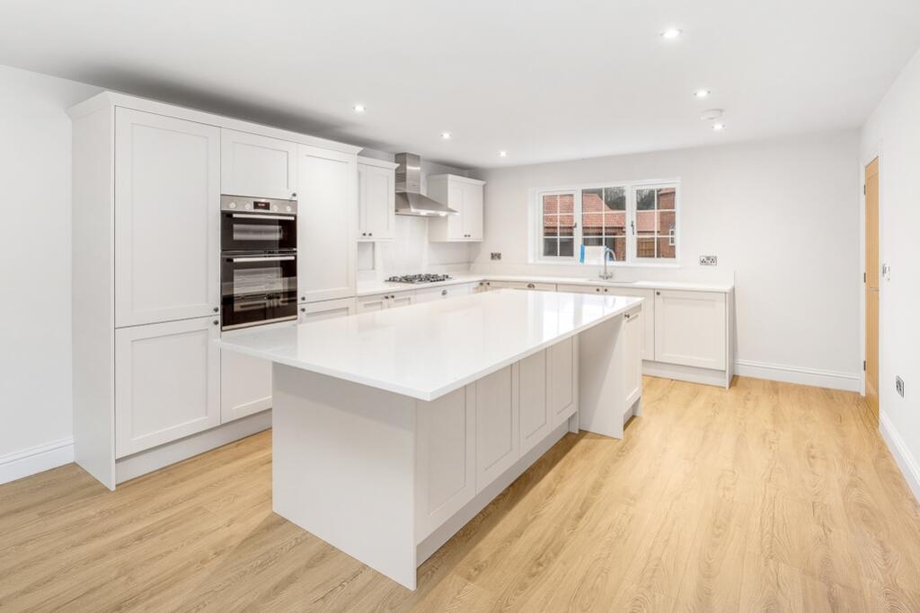 Plot 12, The Parklands (Sudbrooke)-8