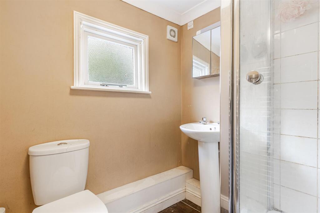 A22 - 27 Newcomen Road, Dartmouth - 251028.jpg