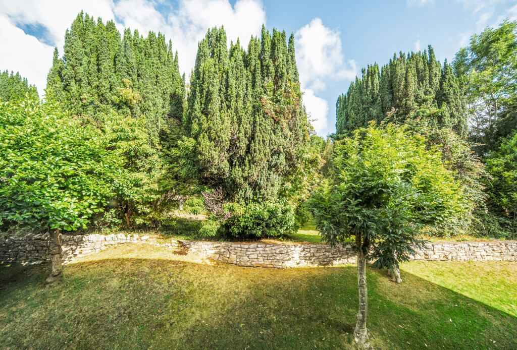 1329355-11-687df5...