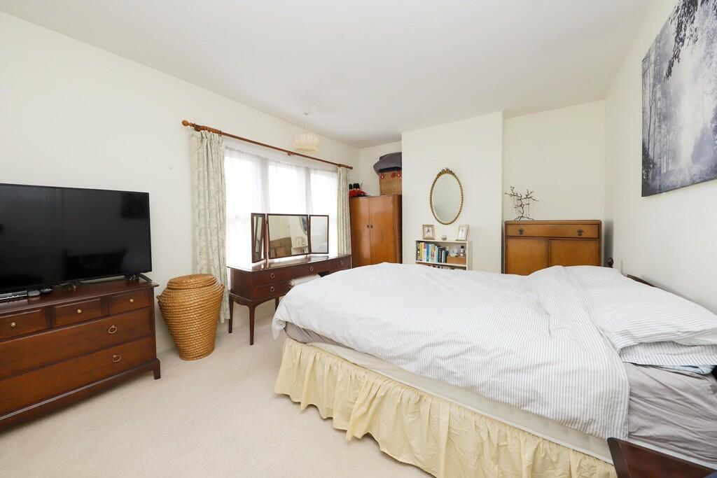 609 Pinner Road (...