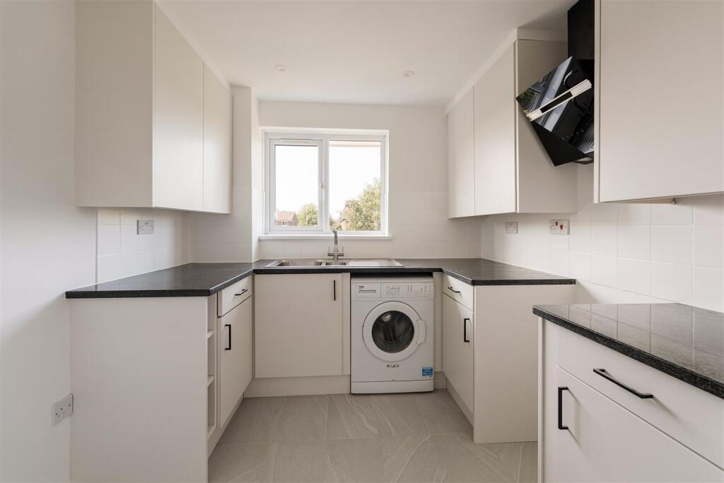 Green Pond Close, E17