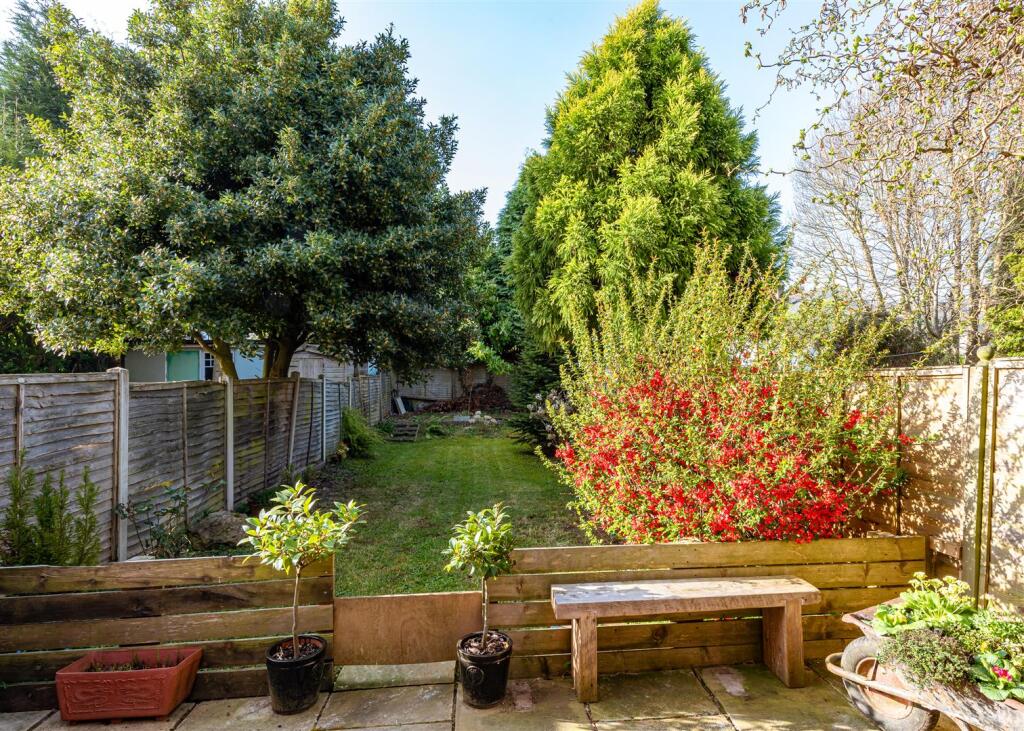 40 Westbourne Road-garden2 APR25.jpg