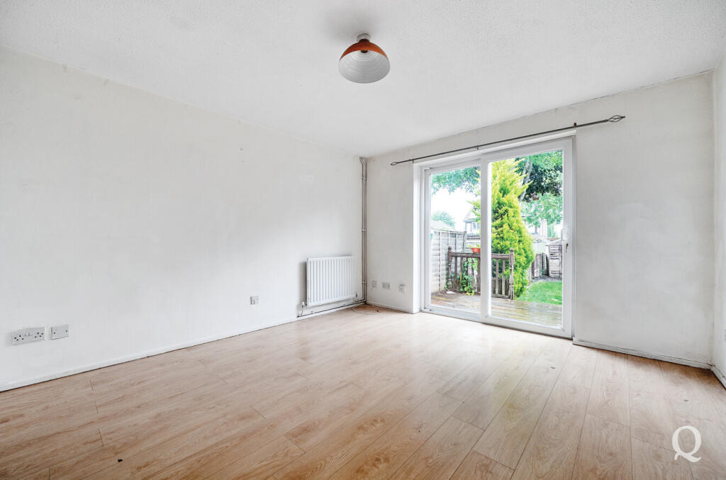 5b8e741f-03f9-474...