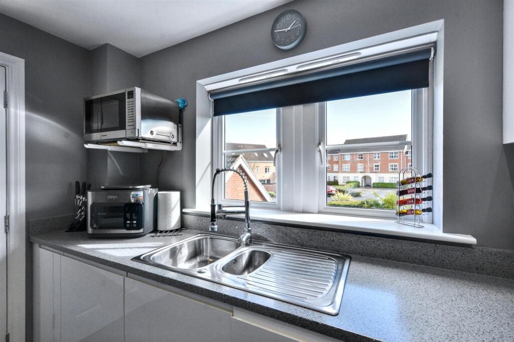 Kitchen_3.jpeg