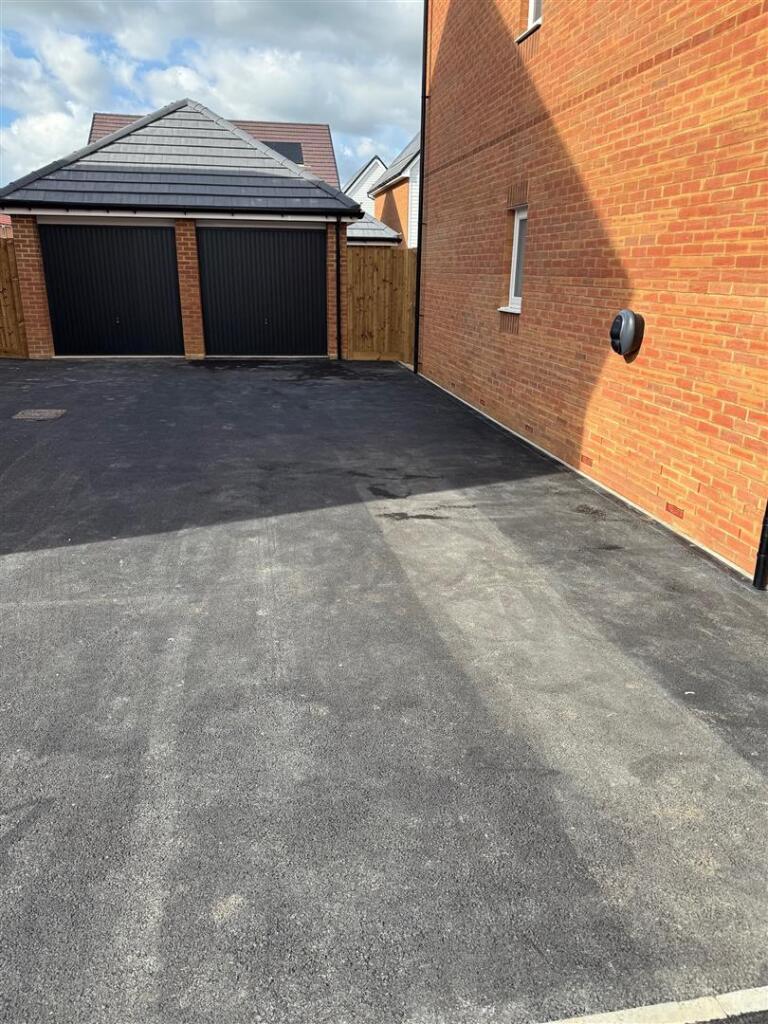 garage and driveway.jpg