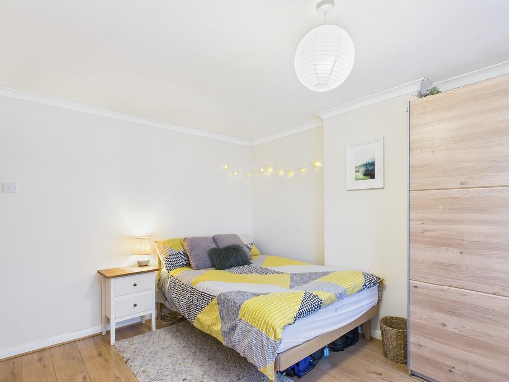 CAM03582G0-PR0138...