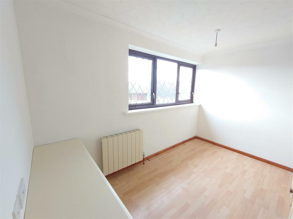 Bedroom 2a