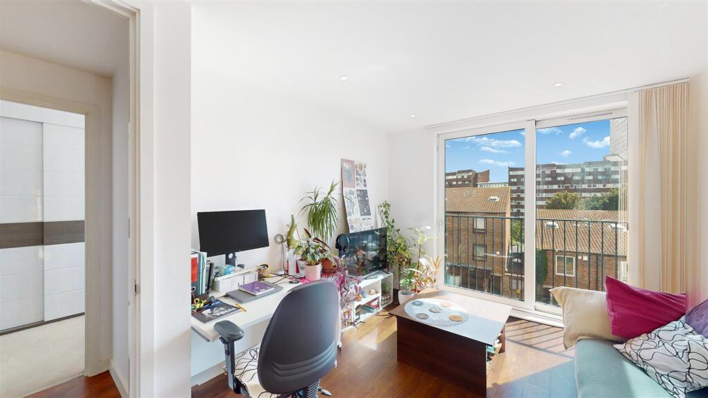 43 Baroque Gardens, Mary Rose Square - 79o21KcBFkR