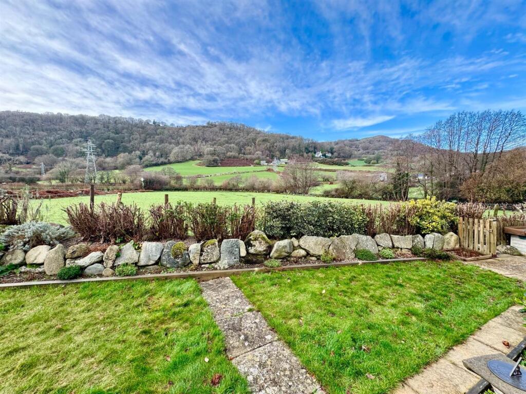 Conwy Road, Tal Y Bont